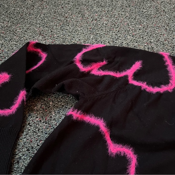 Modest Black Pink Flower Embroidered Mohair Design Mockneck Long-Sleeve Sweater - Picture 6 of 13